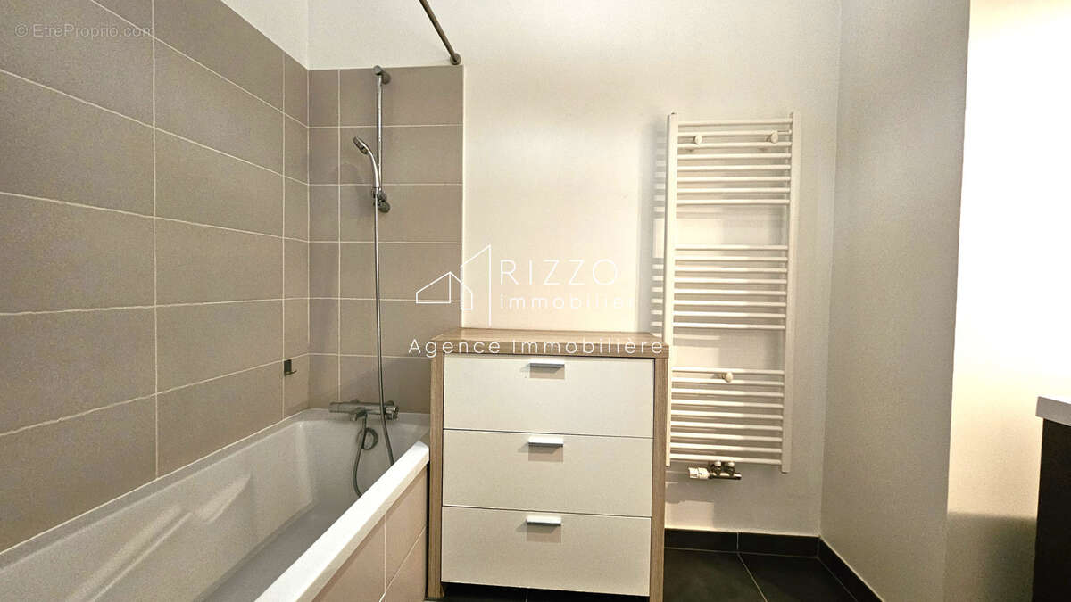 Appartement à SAINT-GENIS-POUILLY