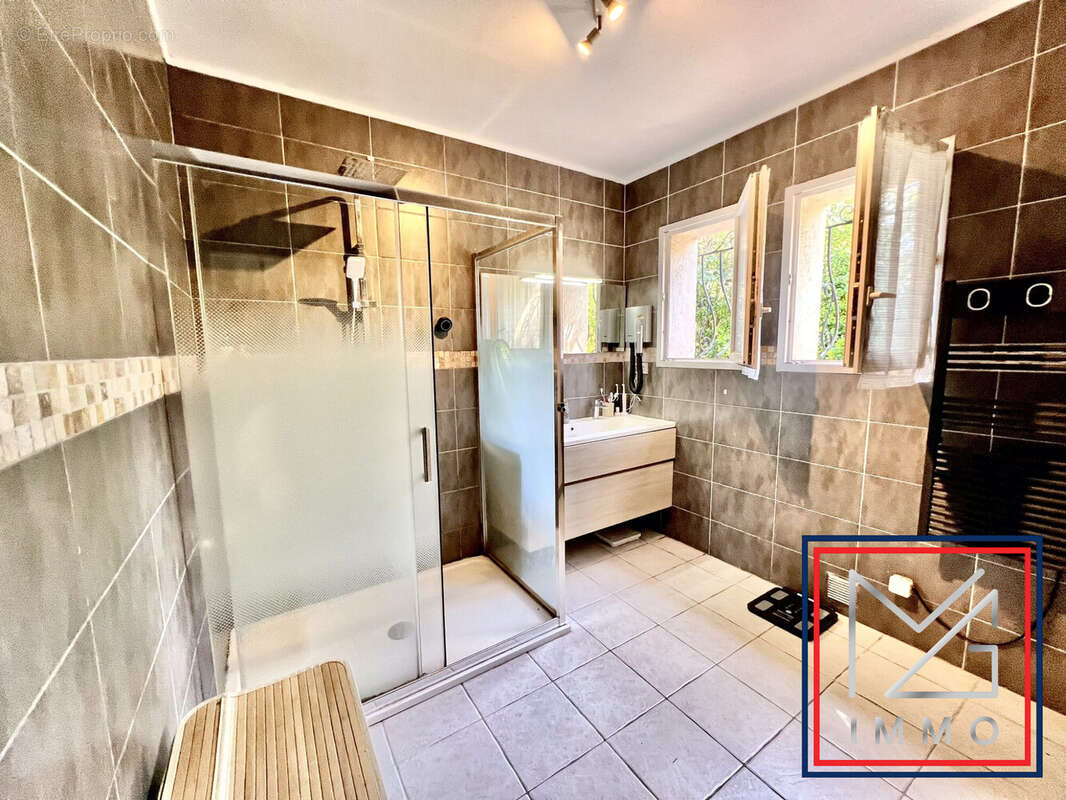 Maison à SIX-FOURS-LES-PLAGES