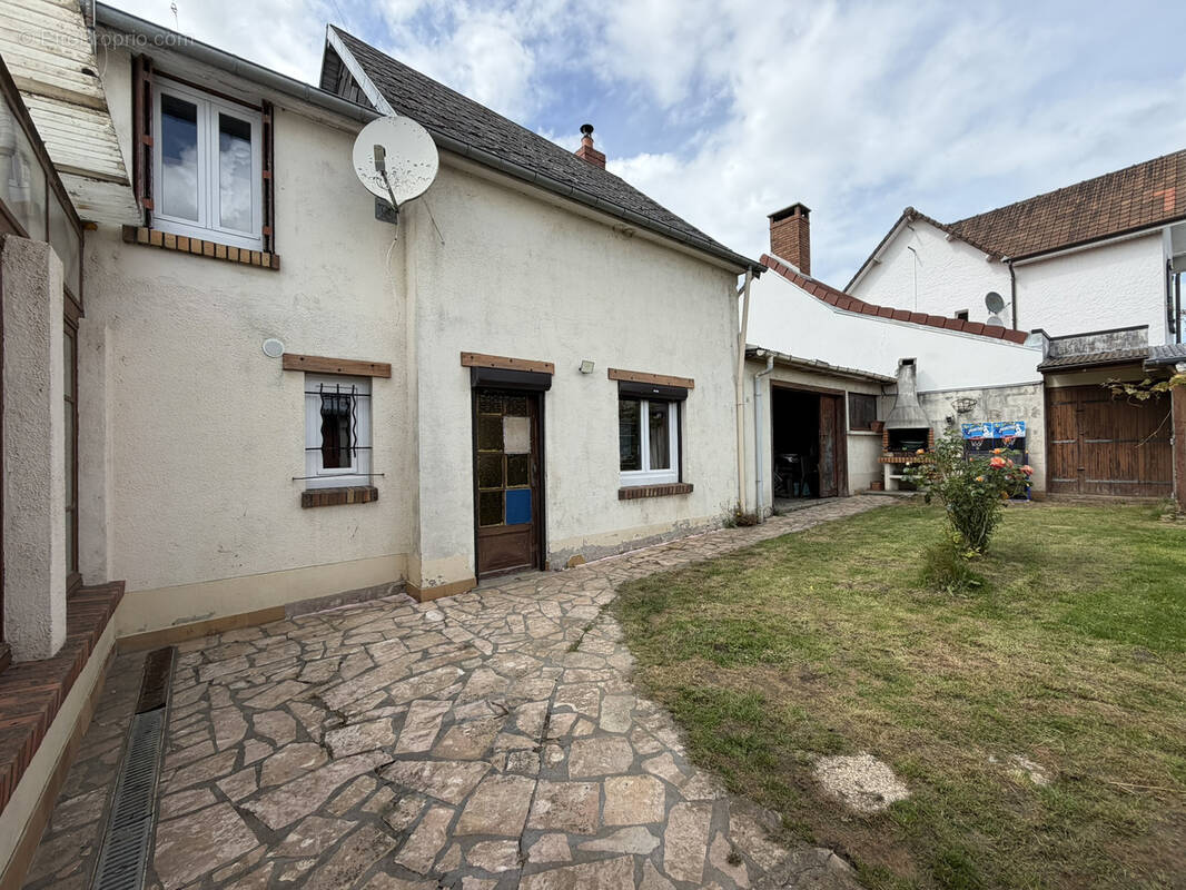 Maison à BEAUCHAMPS