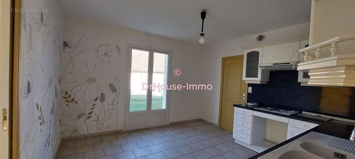 Maison 130 m² à Saint-Germain  - photo 31
