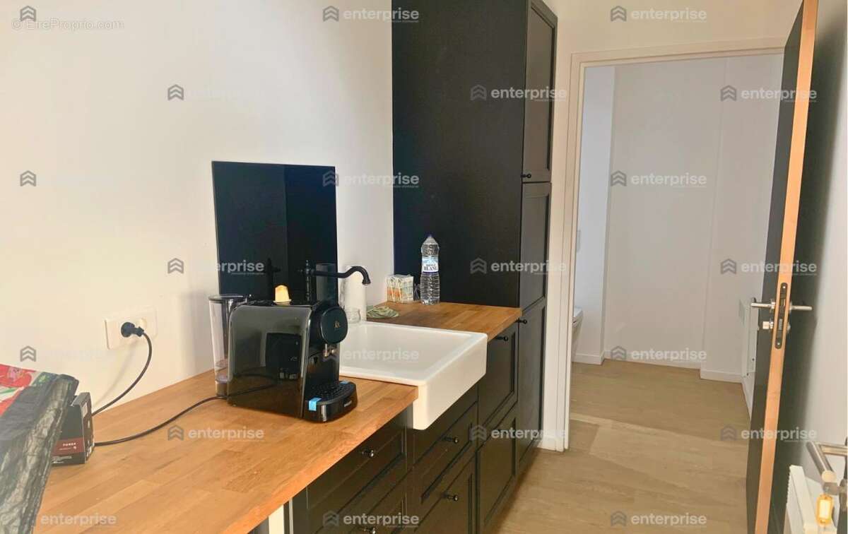 Rare sur le secteur - acquisition - cellule d'activités - 800 m2 - avelin - photo 9