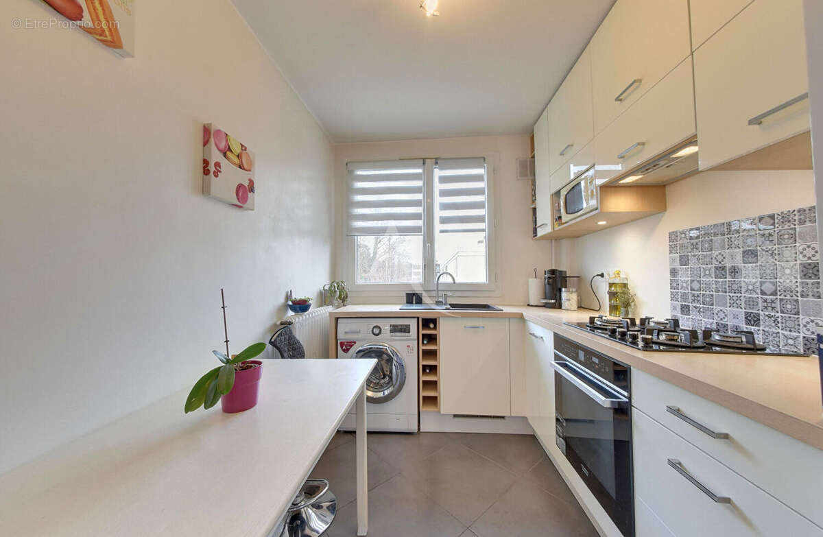 Appartement à CHENNEVIERES-SUR-MARNE
