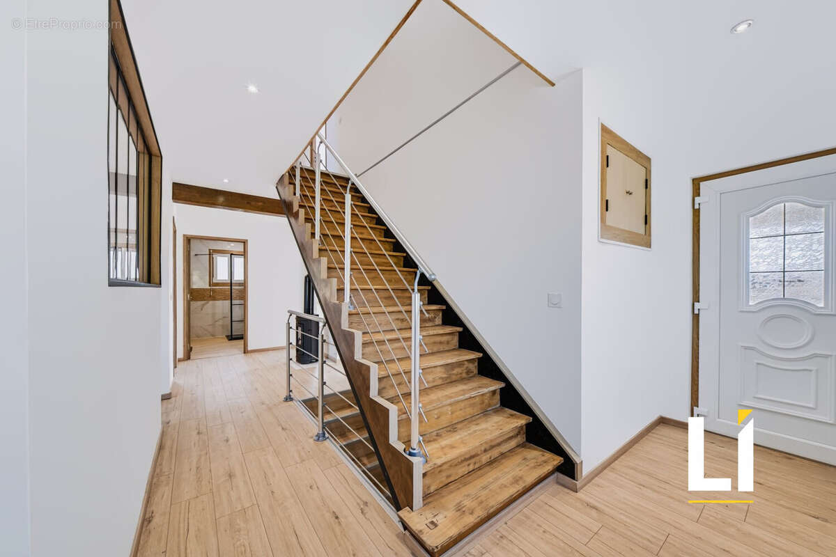 Maison 139 m² à Charquemont  - photo 8
