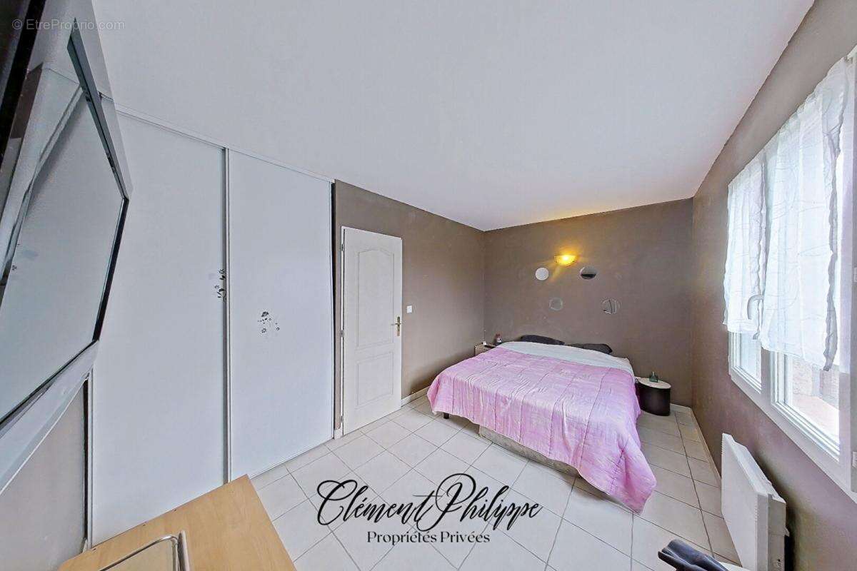 Maison à MOUSSOULENS