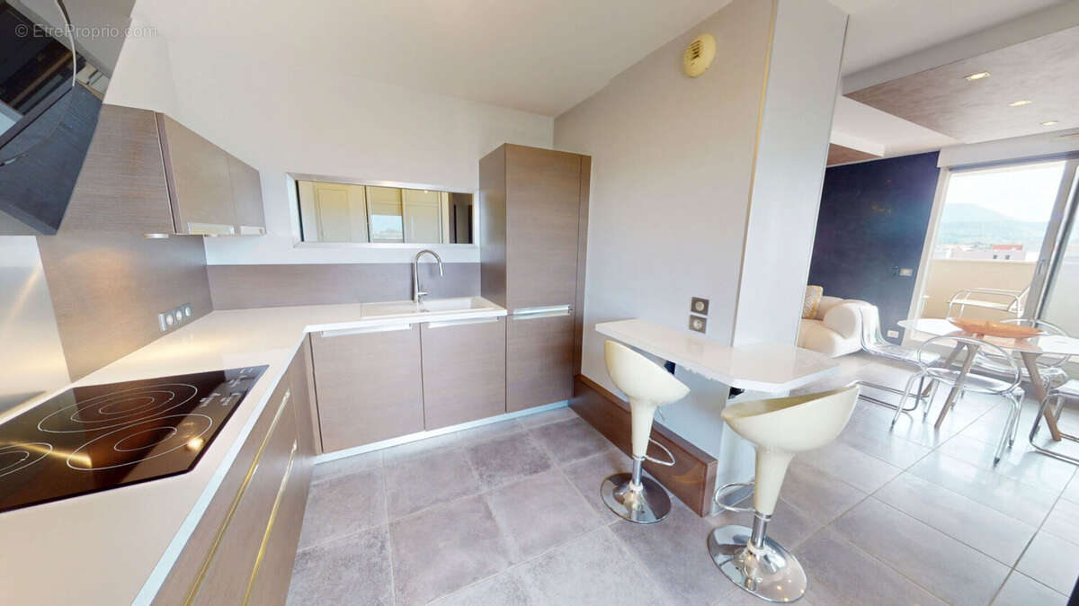 Appartement à SAINT-MARTIN-D'HERES