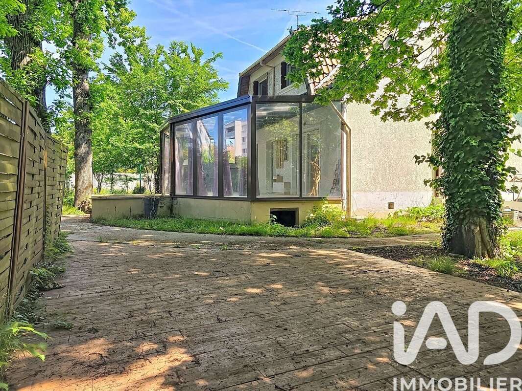 Photo 2 - Maison à LE PLESSIS-TREVISE