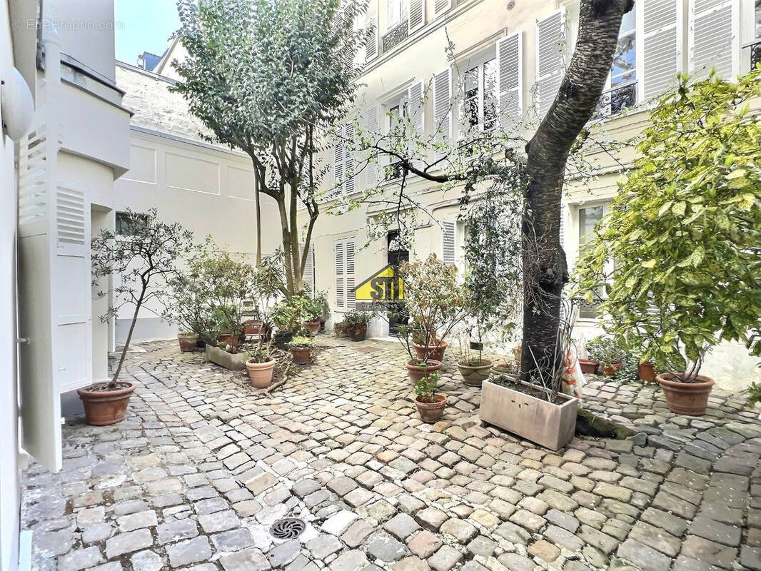 Appartement à PARIS-6E