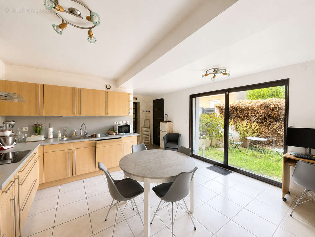 Maison familiale   3 chambres, jardin et dpe c - photo 5