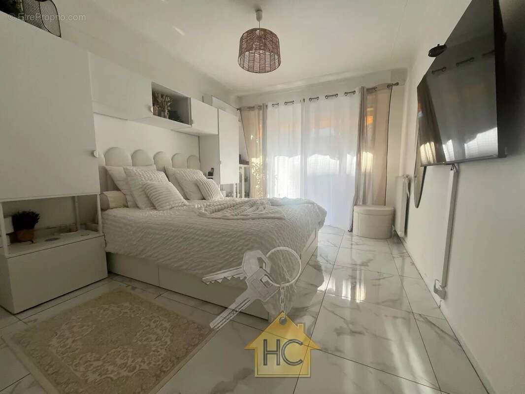 Appartement à LE CANNET