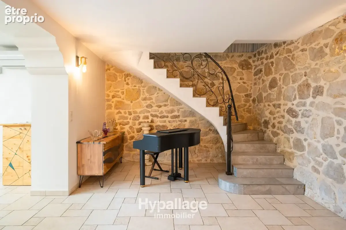 Vend maison type 4/5 garage, jacuzzi, exposition sud 13015 Marseille - photo 14