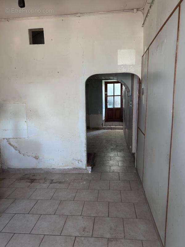 Maison à AZILLE