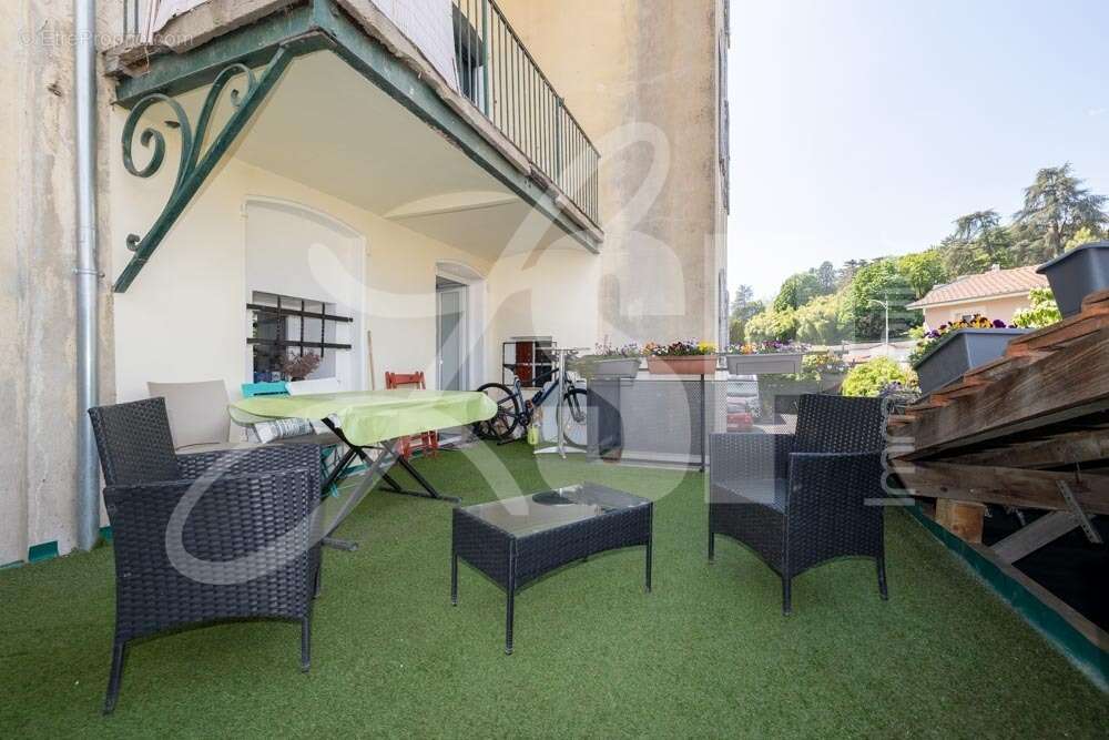 Appartement T2 - Terrasse centre ville - Appartement à RIVES