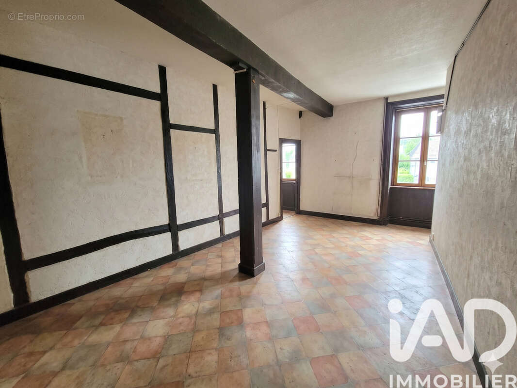 Photo 8 - Maison à SAINT-JUST-EN-CHEVALET