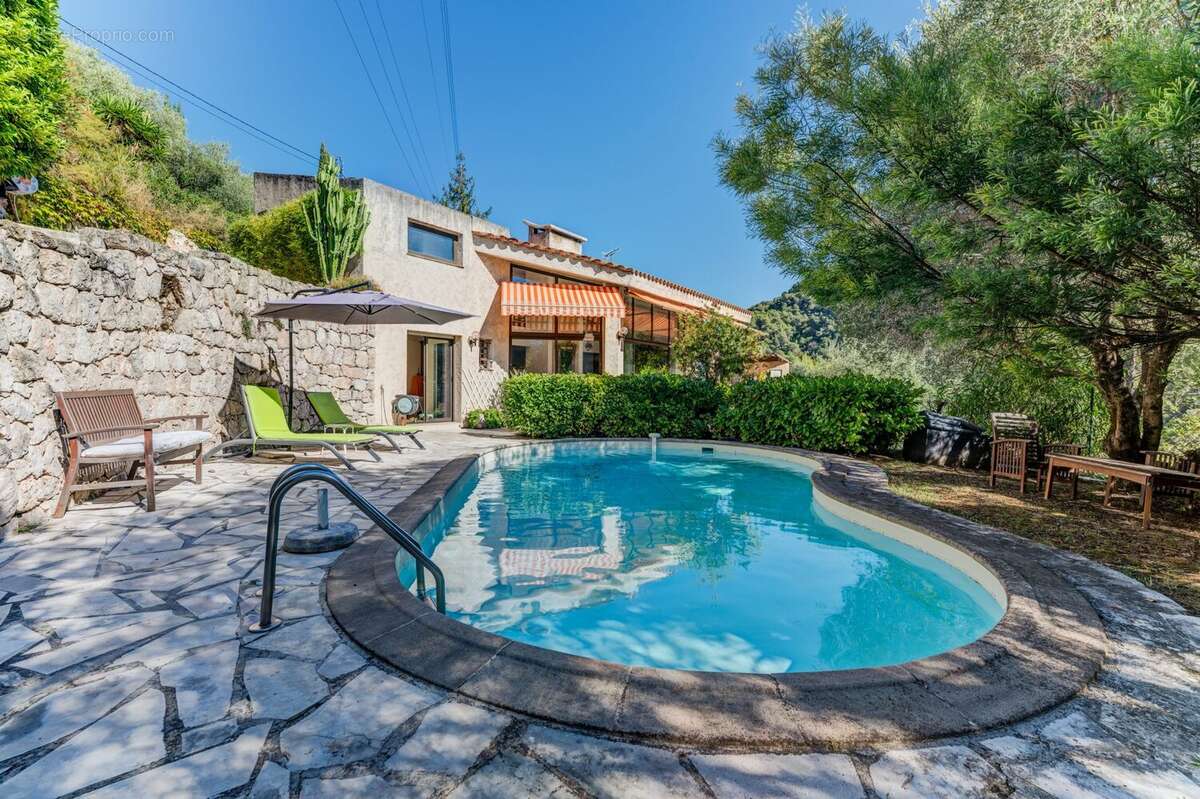 Maison à LA TRINITE