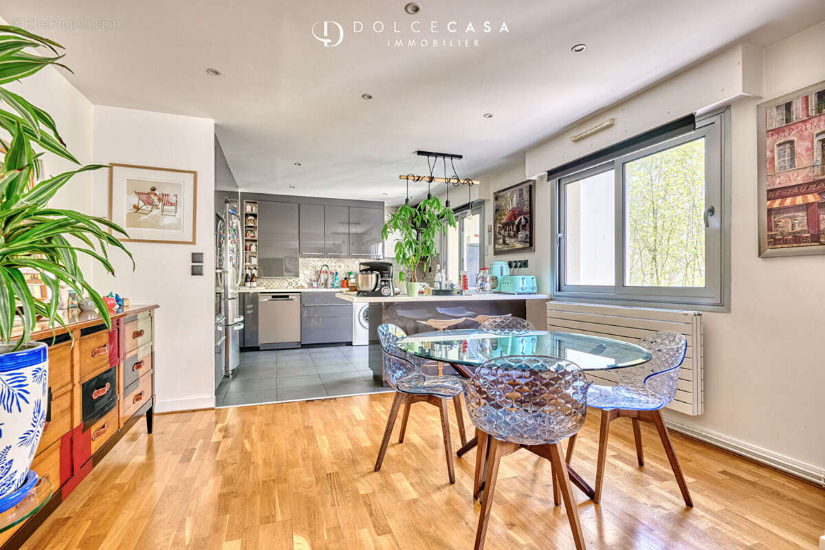 Appartement à LE PERREUX-SUR-MARNE