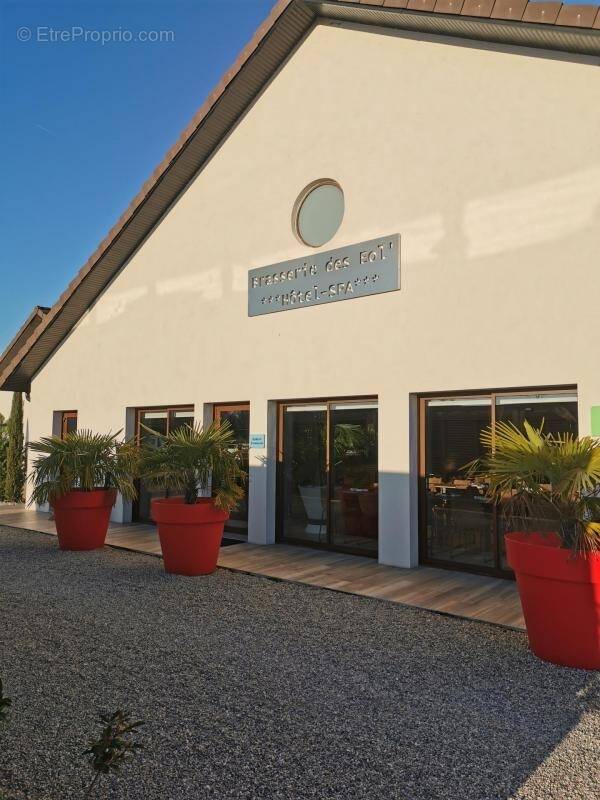 Commerce à SAINT-VULBAS