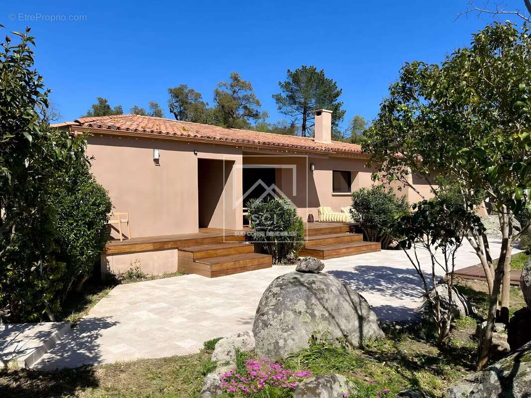 Maison à PORTO-VECCHIO