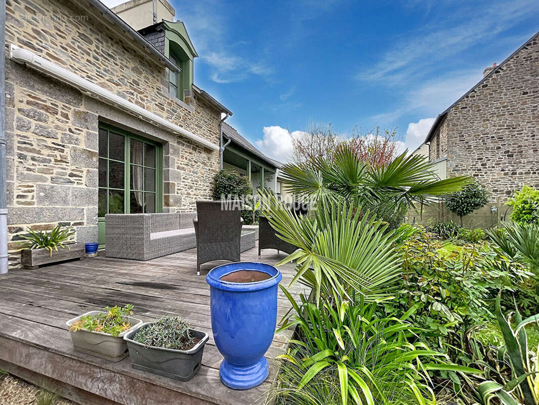 Maison à DOL-DE-BRETAGNE