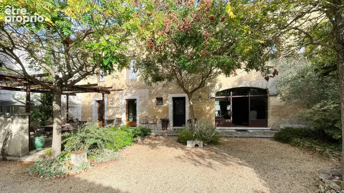 Saint-Quentin la Poterie, mas de village avec dépendance, jardin et piscine - photo 4
