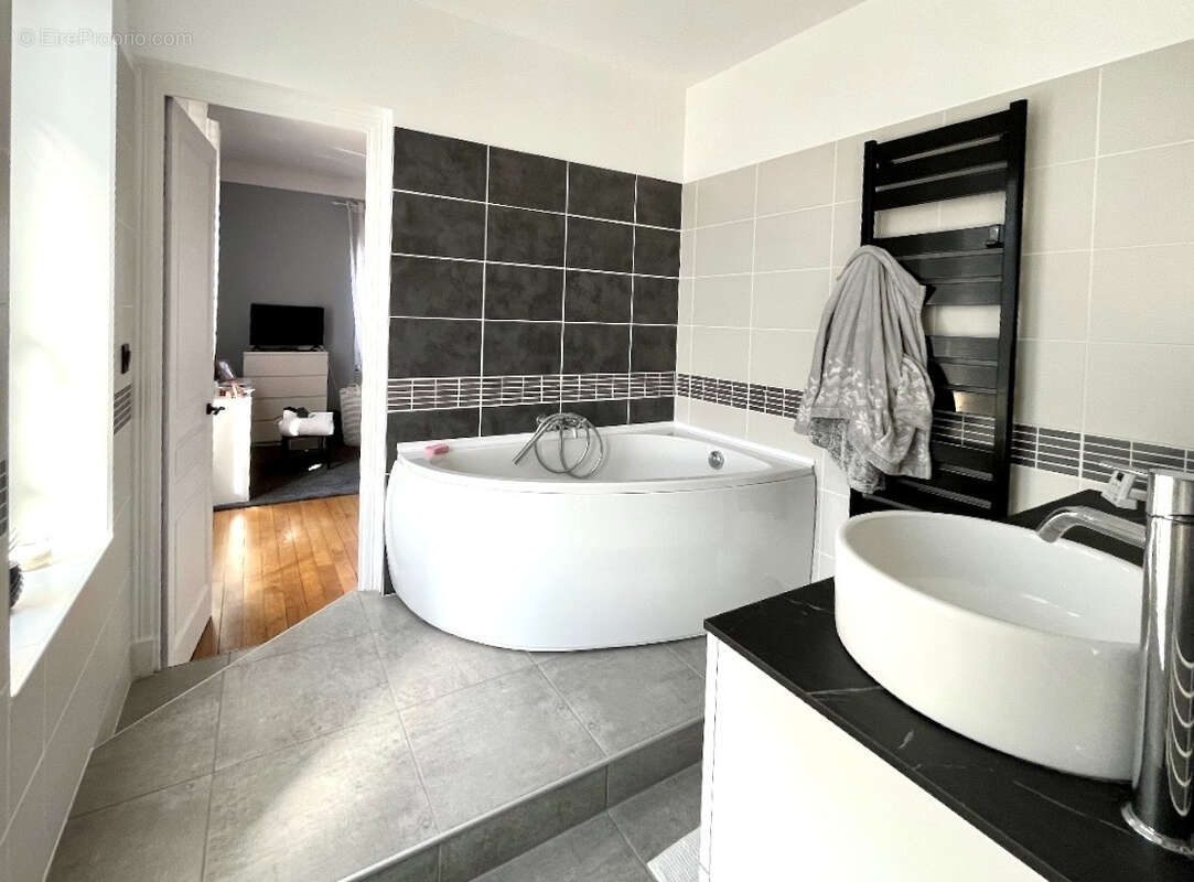 Maison à LORIOL-SUR-DROME