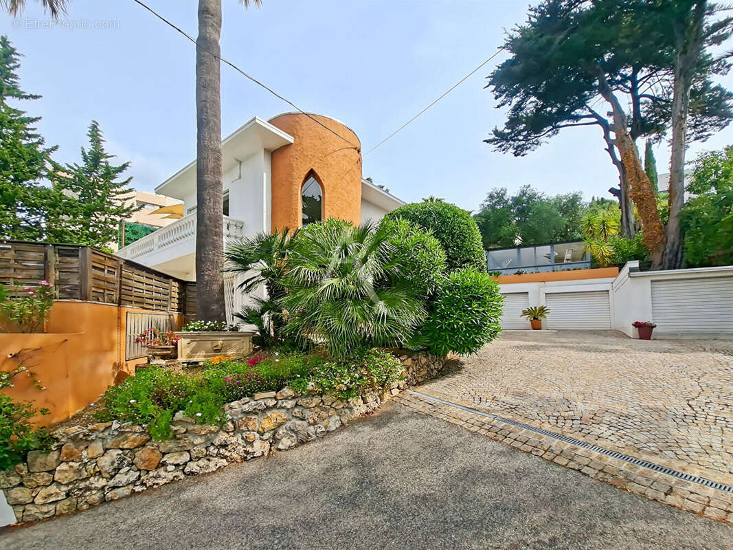 Maison Le Cannet Mairie 5 pièces 200 m² - Terrain 1350m² - Vue mer - Piscine - Jardins et terrasses exotiques - photo 14