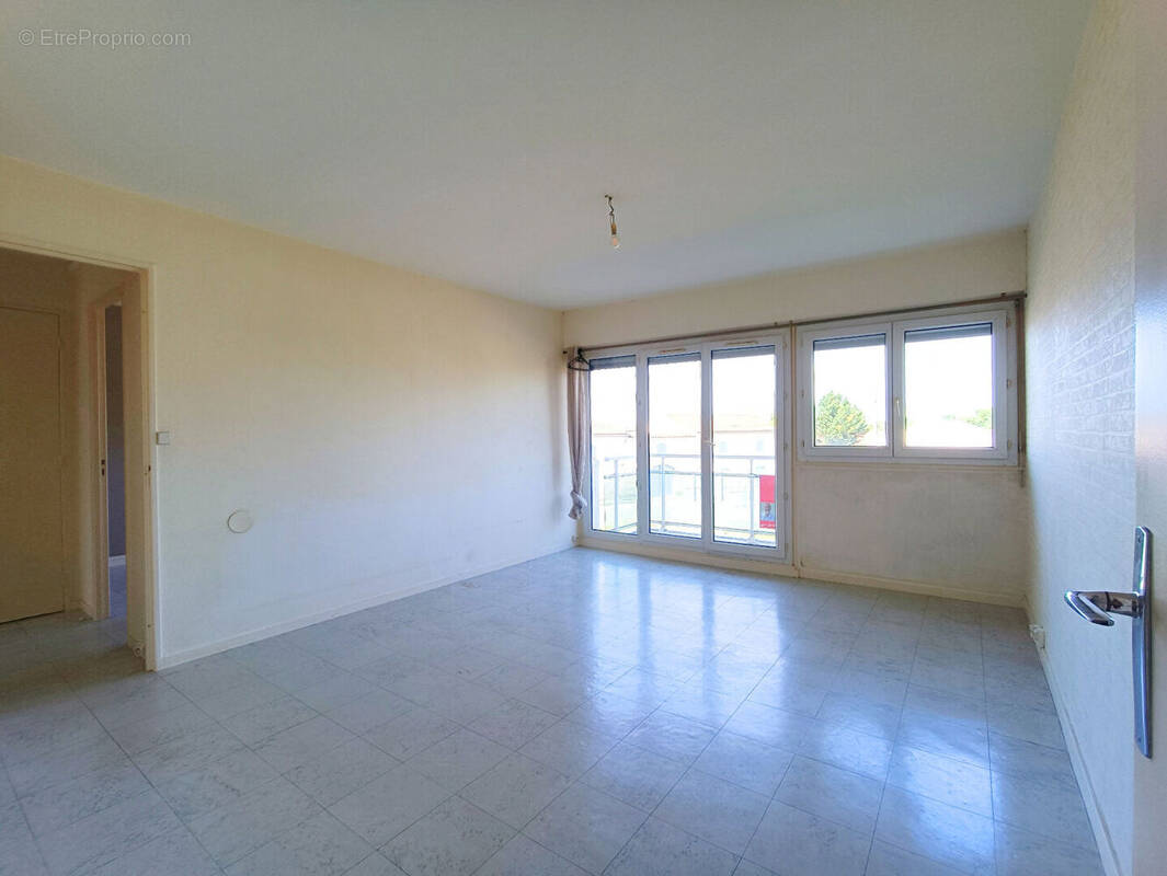 Appartement à COGNAC