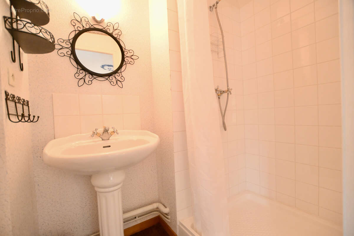 Maison à NEUFFONTAINES