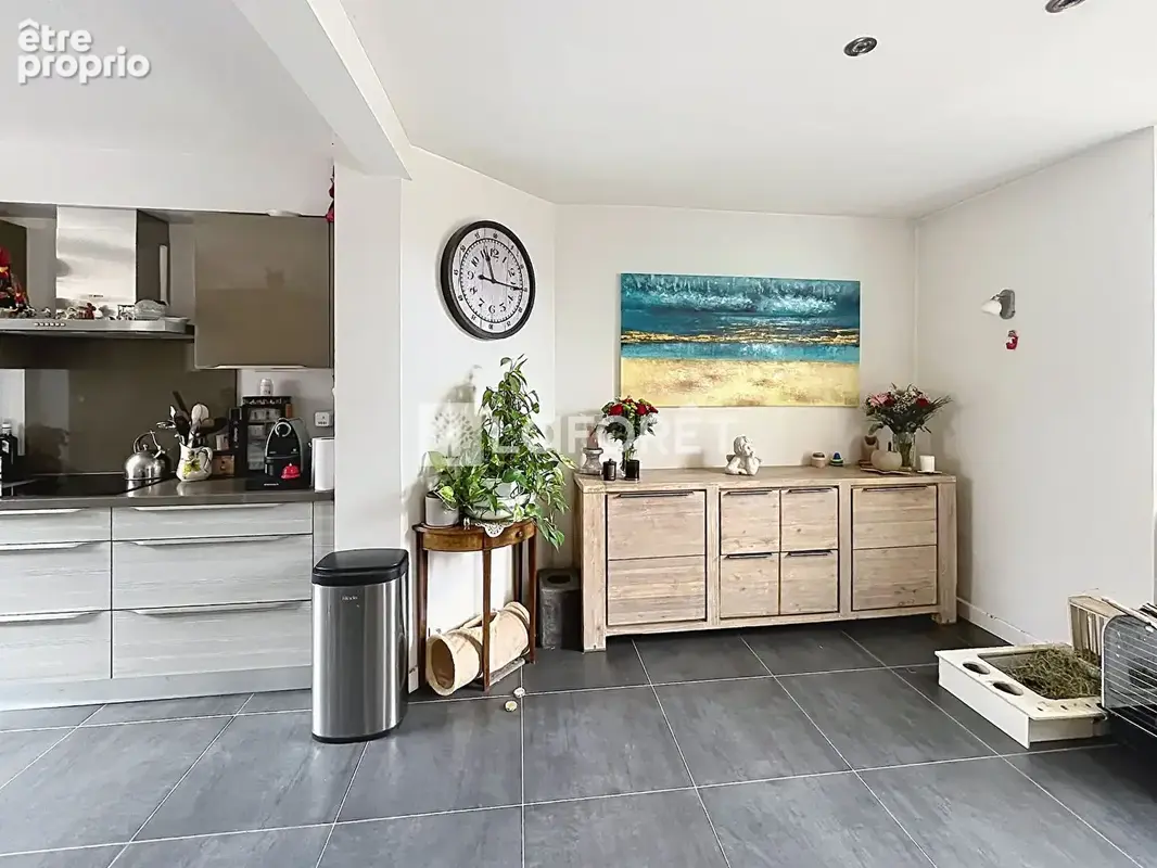Maison de caractère avec dépendance et sous-sol  9 pièces- 190 m2 - photo 4