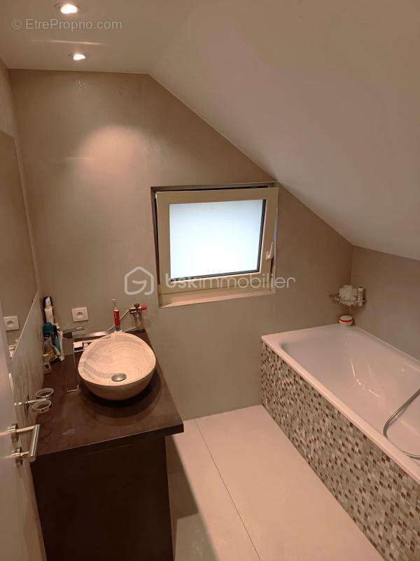 Maison à BONNEVILLE