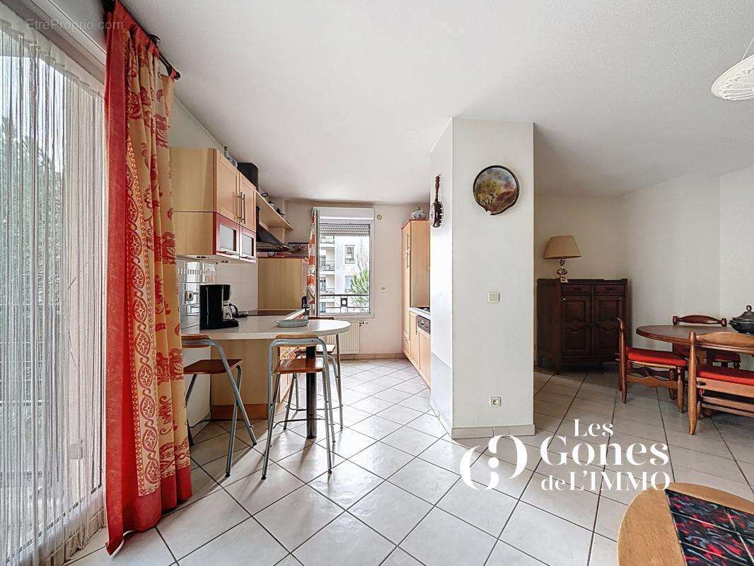 Appartement à TASSIN-LA-DEMI-LUNE