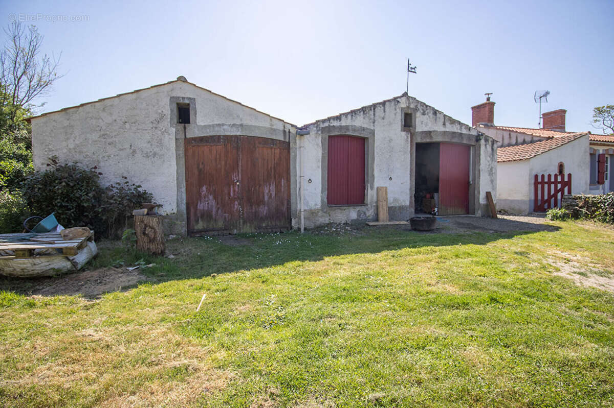 Maison à CHATEAUNEUF