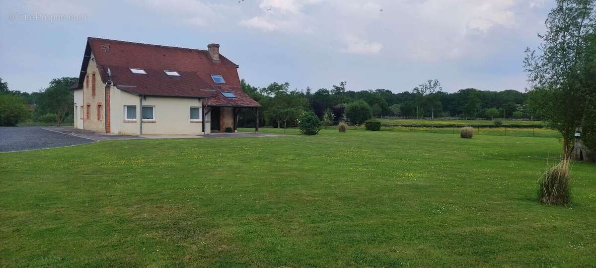 Maison à MEZIDON-CANON