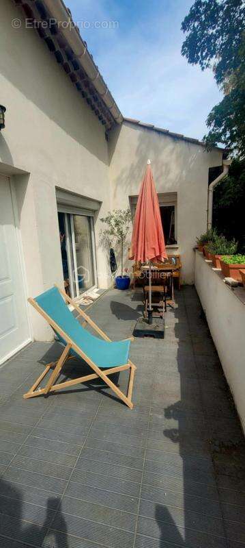 Appartement à SAINT-PAUL-TROIS-CHATEAUX