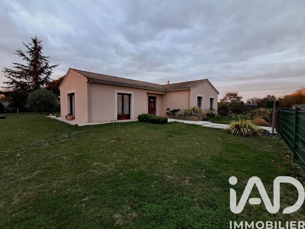 Photo 1 - Maison à GENNETON