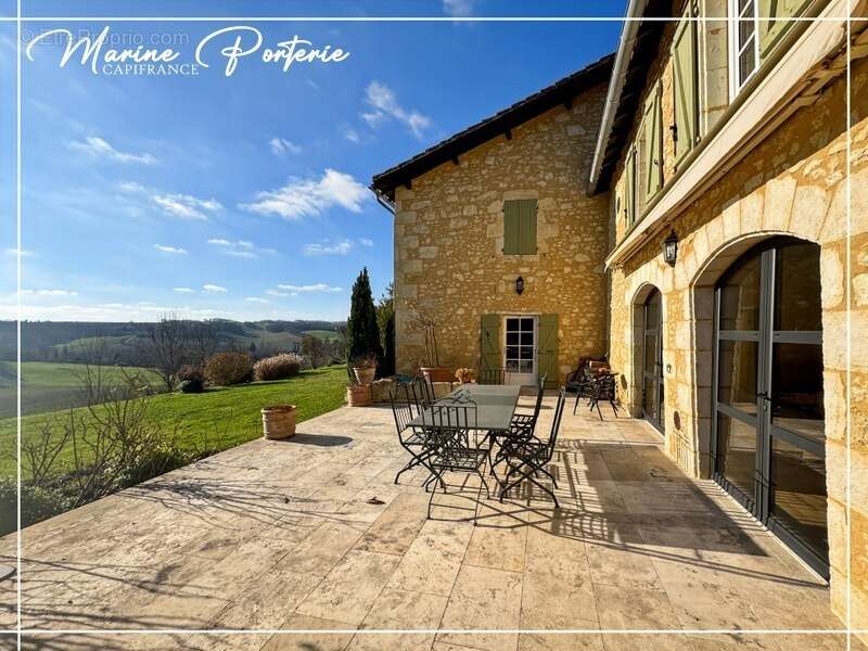 Propriété de charme en pierre – volumes exceptionnels – piscine – vue dégagée – proche Auch - photo 4