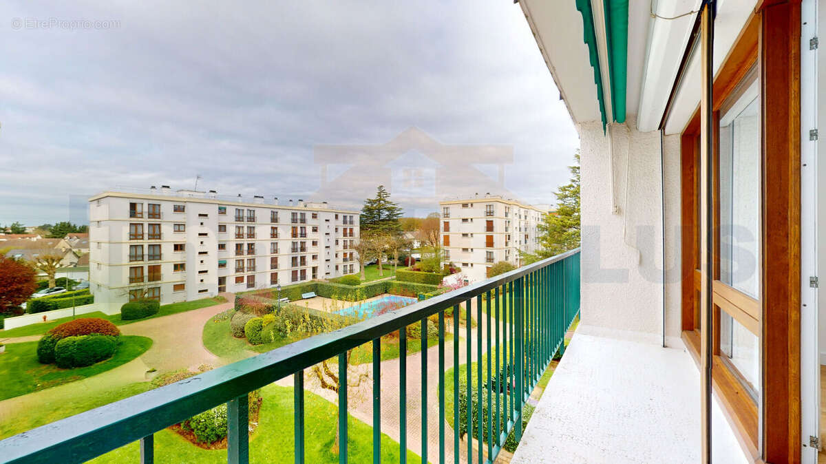Appartement Bois d'Arcy 4 pièces 75.18 m², 3 chambres, cave et GARAGE - photo 2