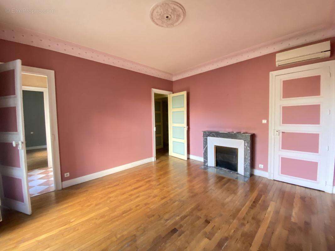 Appartement à BRIVE-LA-GAILLARDE