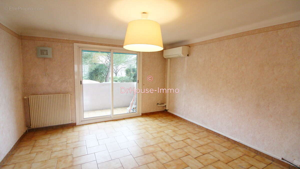 Appartement à MARSEILLE-9E