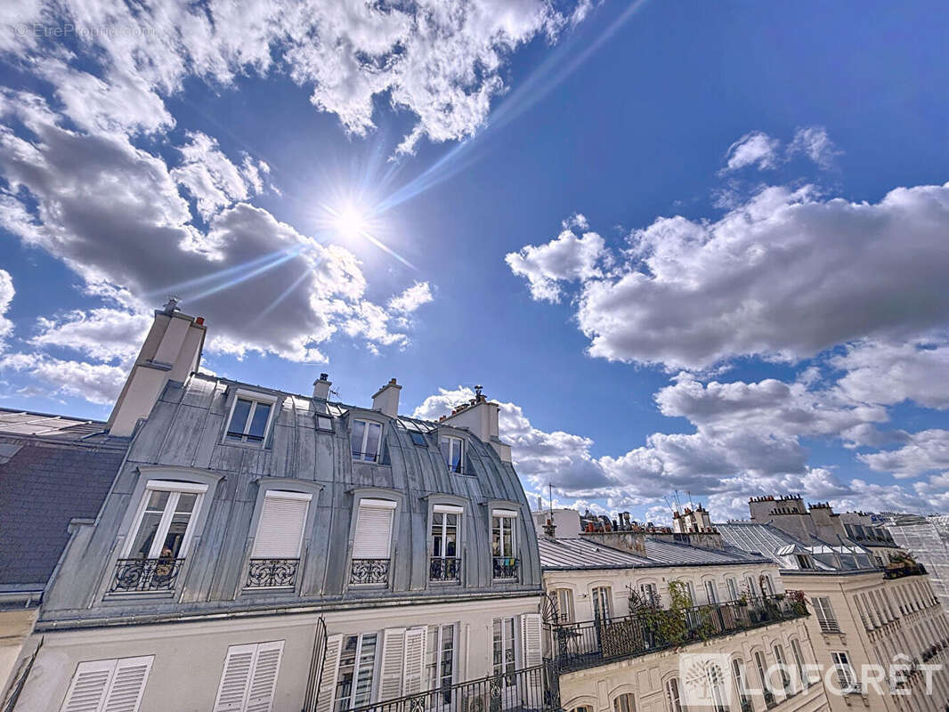 Appartement à PARIS-2E