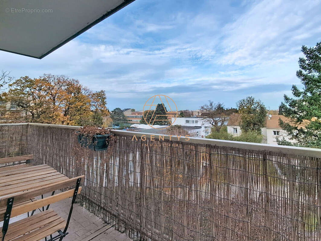 Appartement à SAINT-MAUR-DES-FOSSES