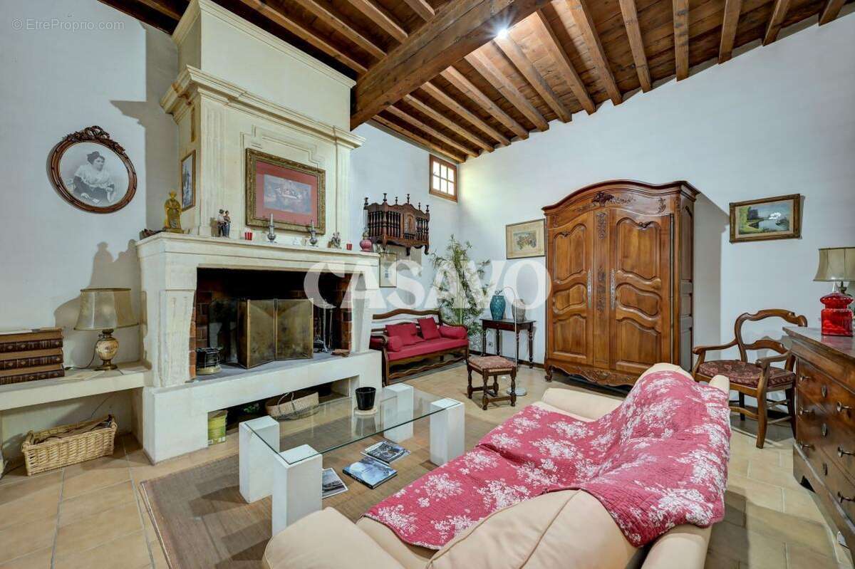 Vente Maison 3 pièces de 110m² - 13200 Arles - photo 6