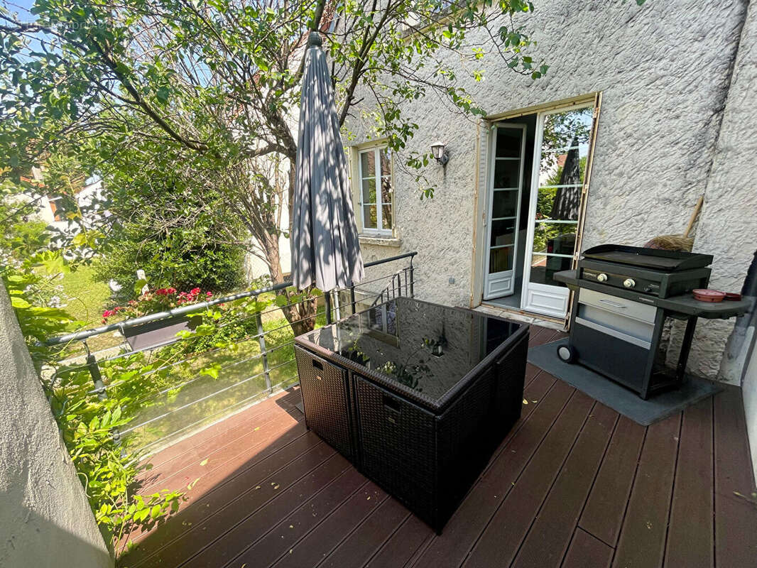 Maison à SARTROUVILLE