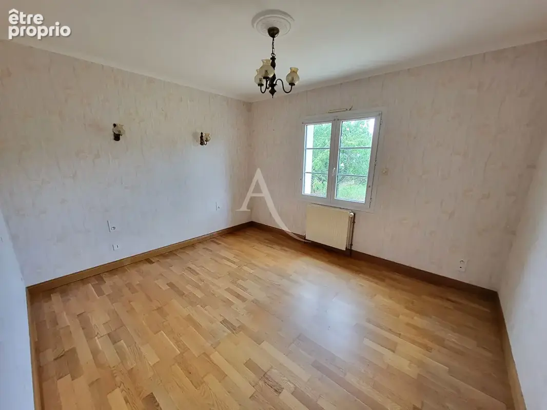 Maison 100 m² à Nozay  - photo 5