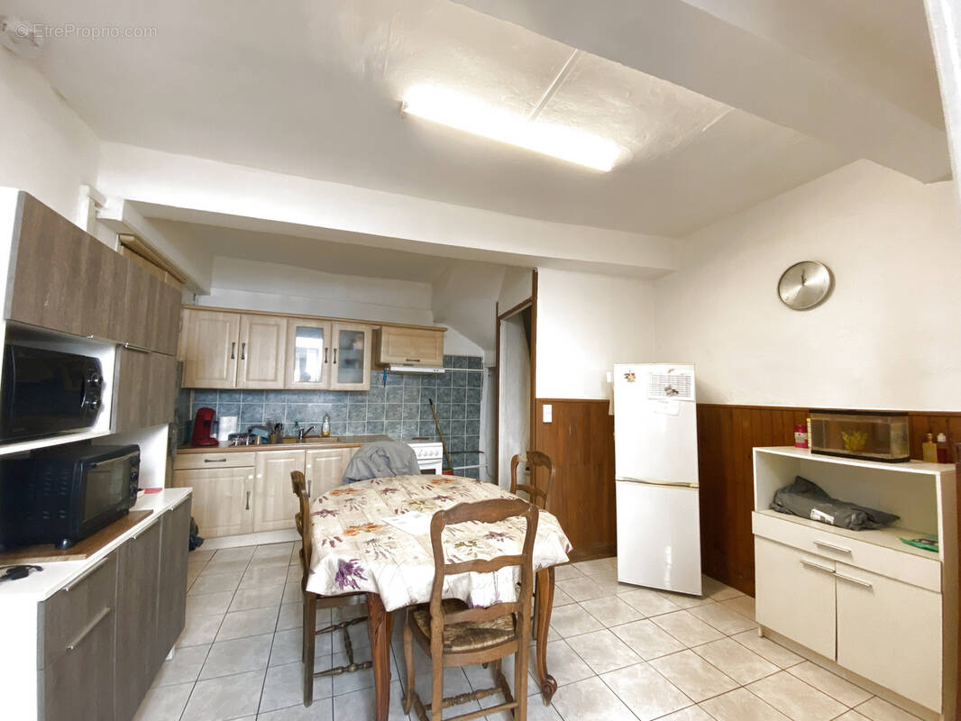 Maison à NISSAN-LEZ-ENSERUNE