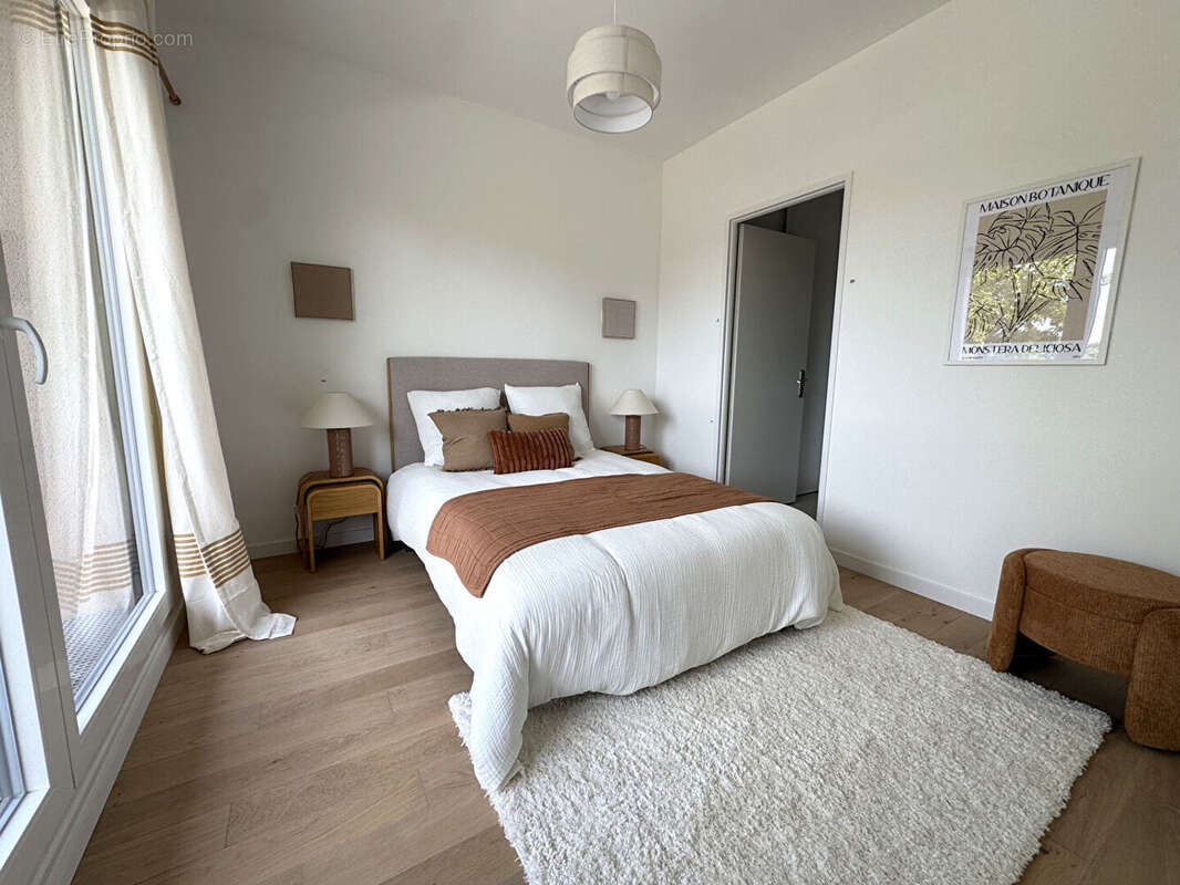 Appartement 5 pièces de 126m² + 150m² de Terrasse + 2 Parkings sous-sol ! Cote Pavée - photo 8
