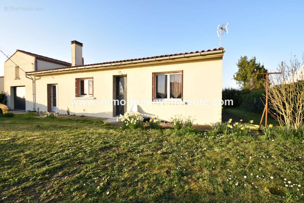 Maison à TONNAY-CHARENTE