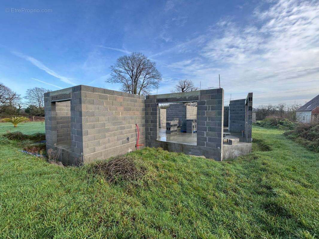 Maison à SAINT-JEAN-LA-POTERIE