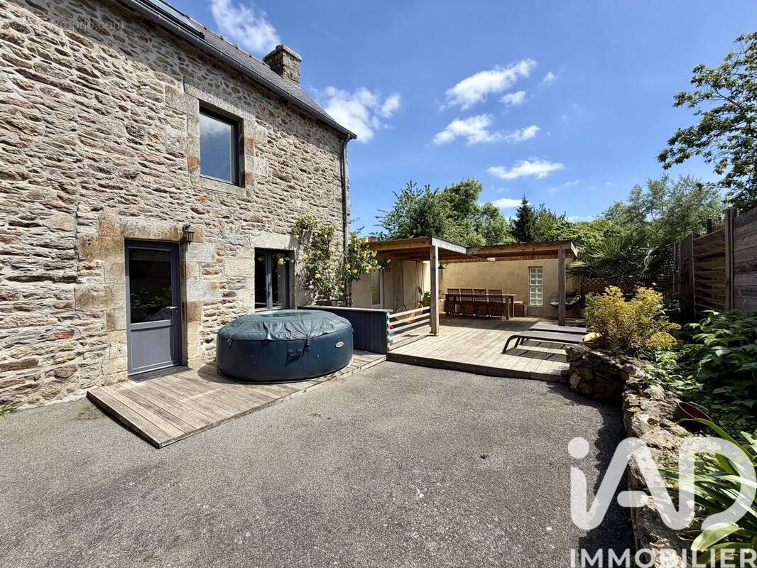 Photo 1 - Maison à SAINT-DONAN