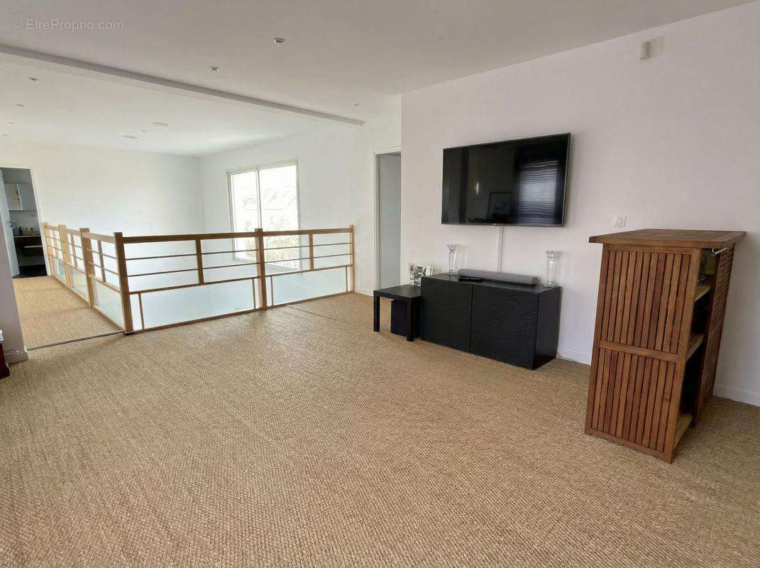 Maison à NEUILLY-SUR-MARNE