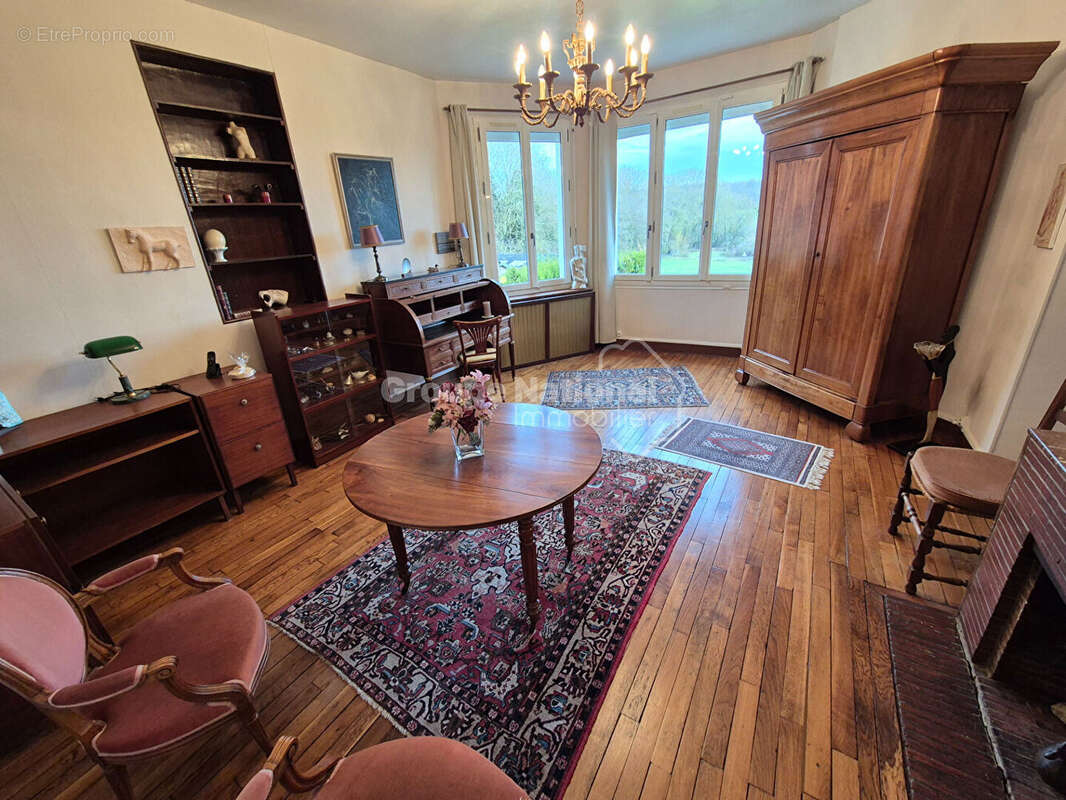 Maison à GRISY-LES-PLATRES